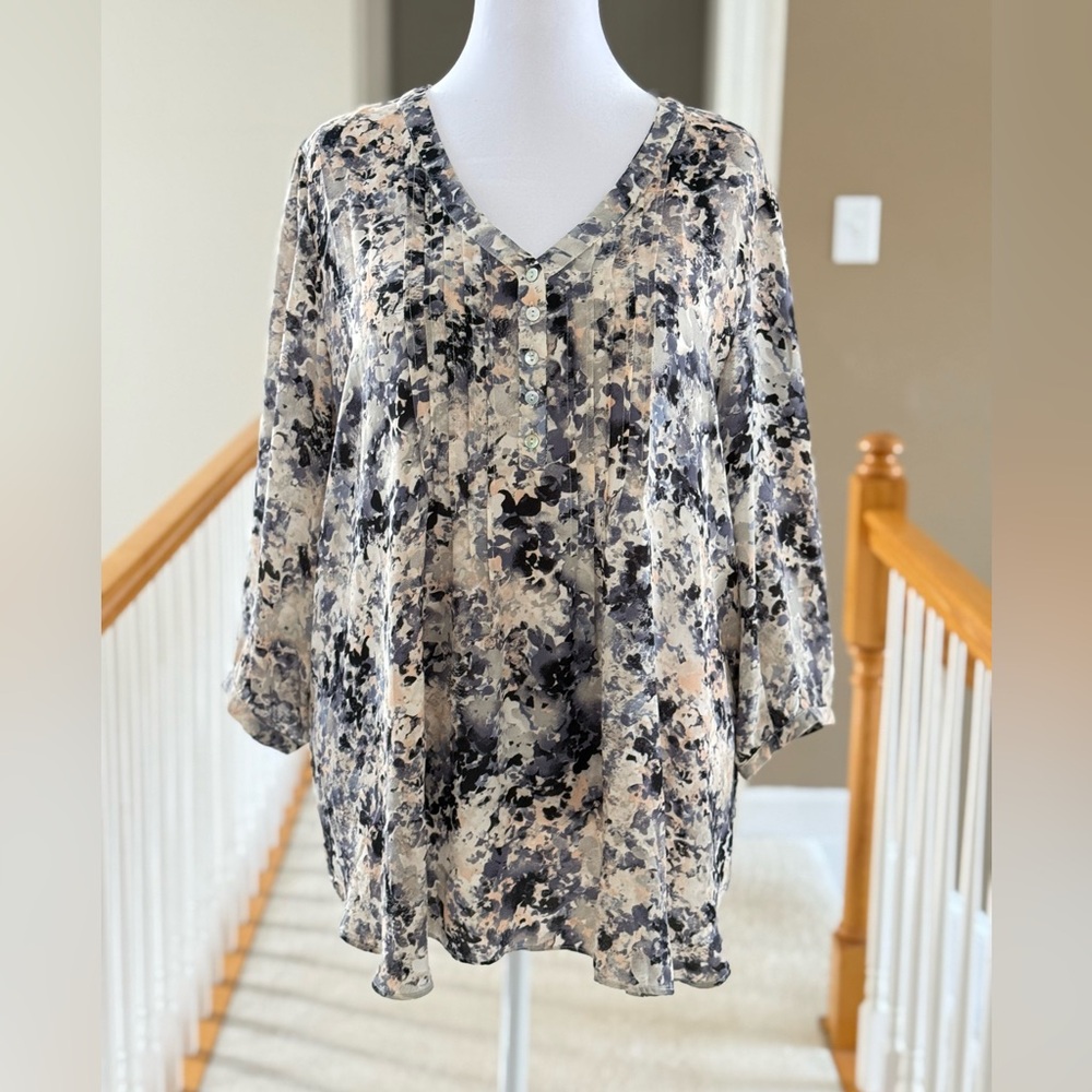 Rose and Olive Women's Plus Tunic V-neck Top 3/4 Sleeves Size 1X